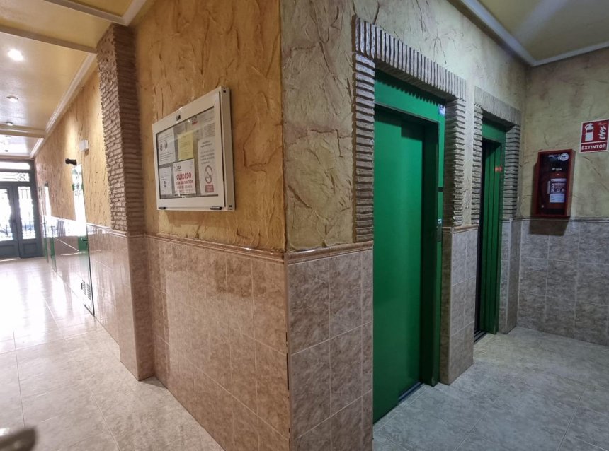 Revente - Apartment -
Torrevieja - Acequion