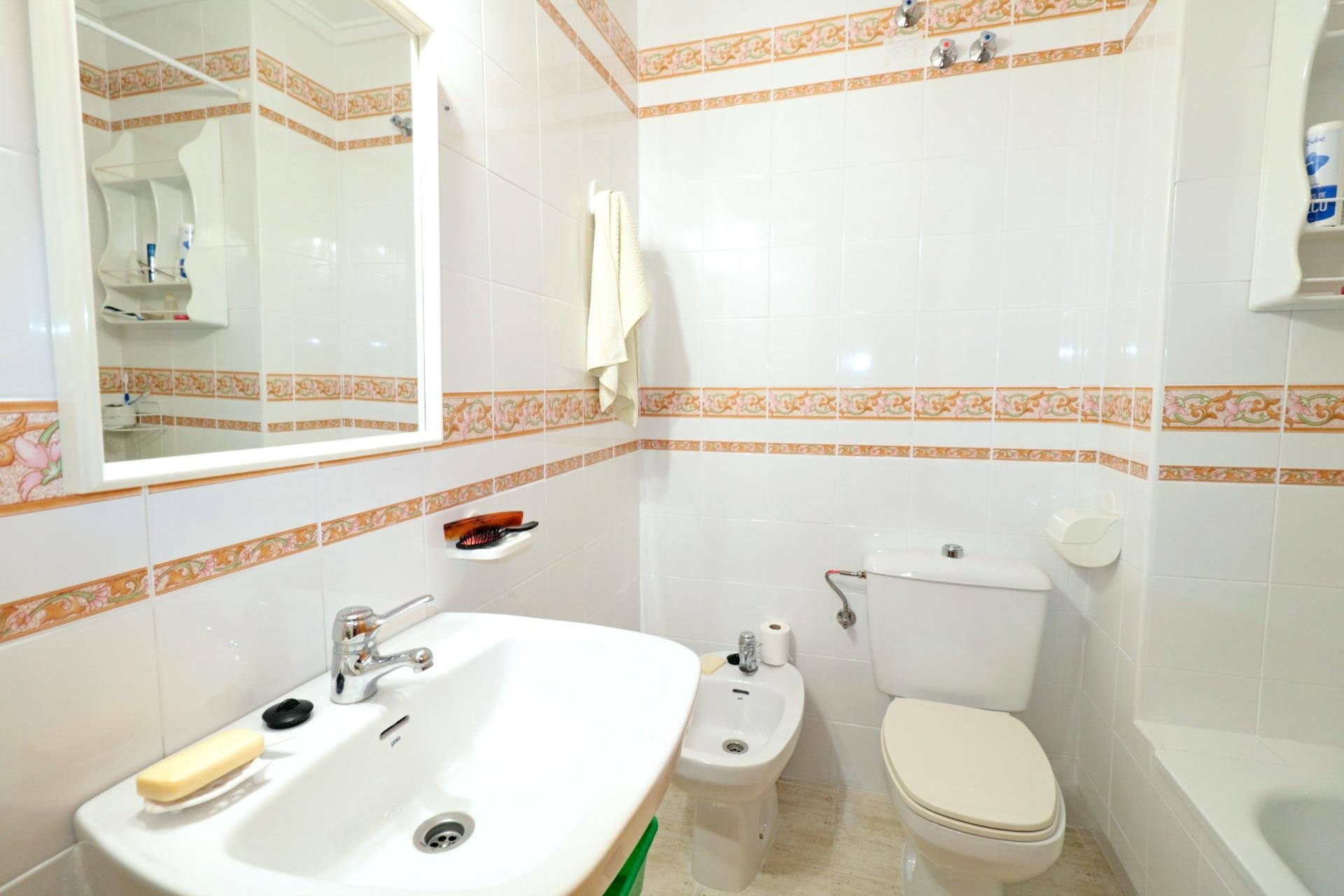 Revente - Apartment -
Torrevieja - Acequion