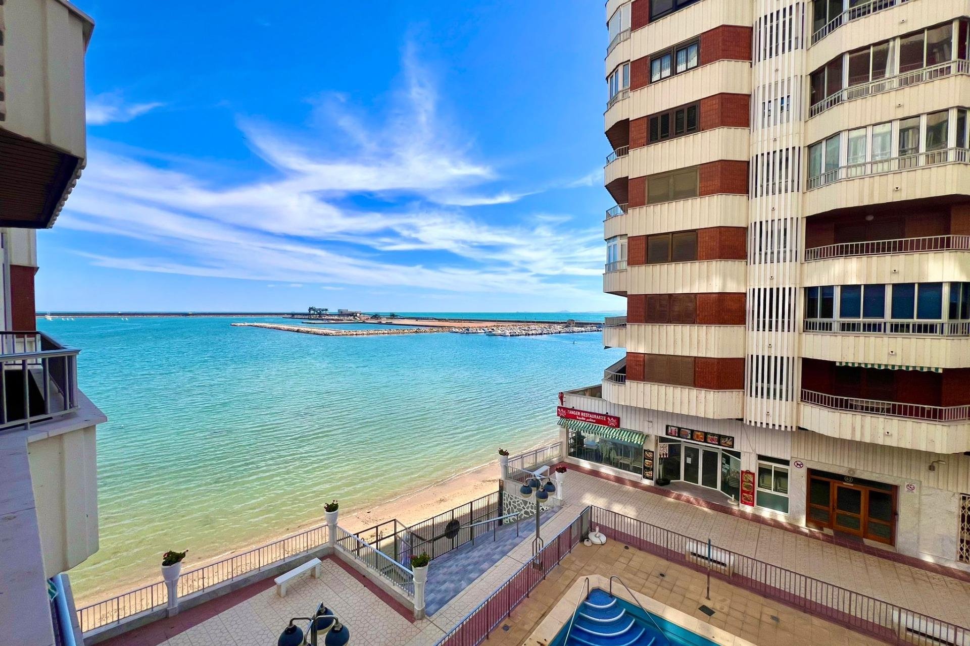 Revente - Apartment -
Torrevieja - Acequion