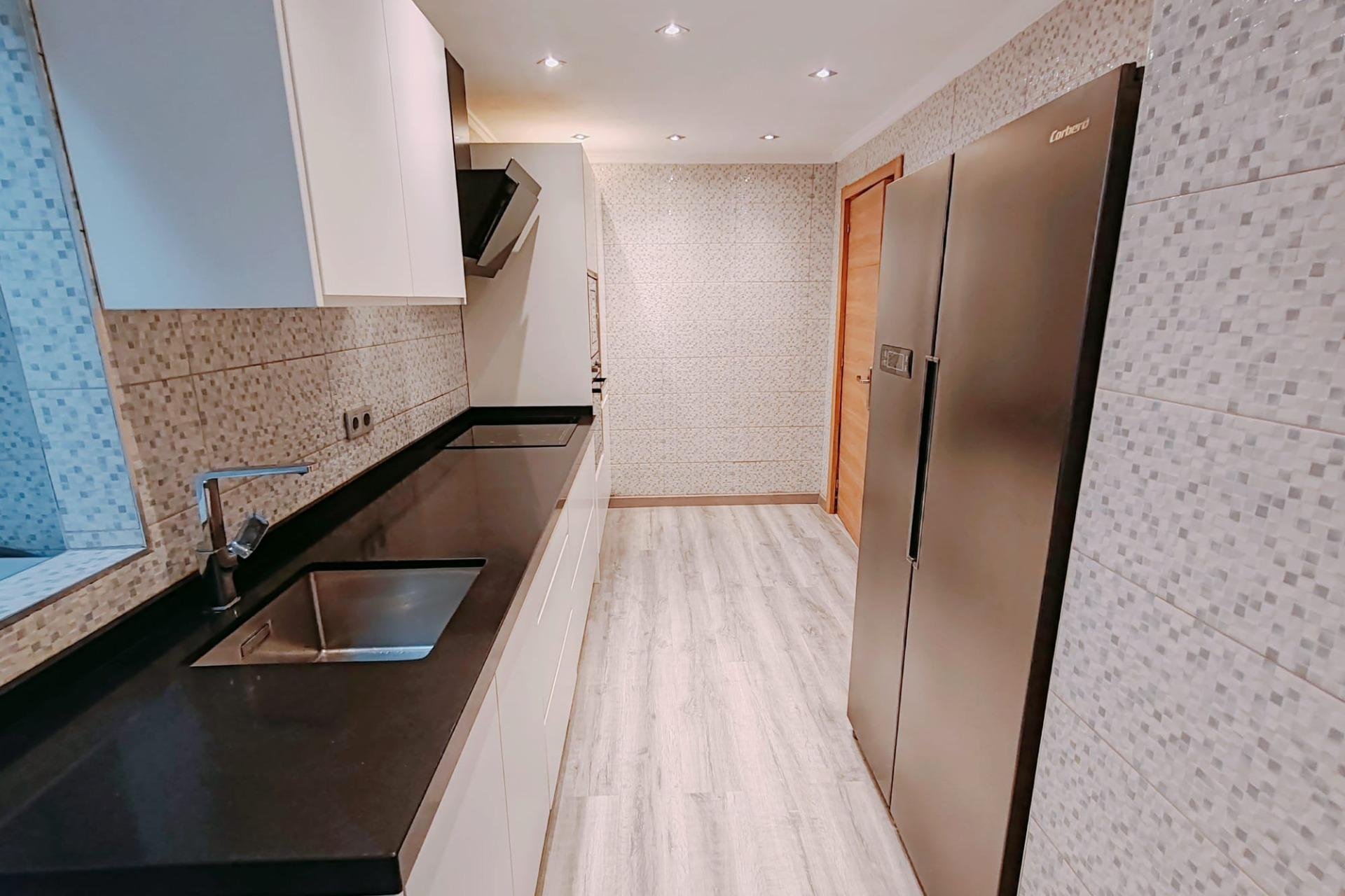 Revente - Apartment -
Torrevieja - Acequion