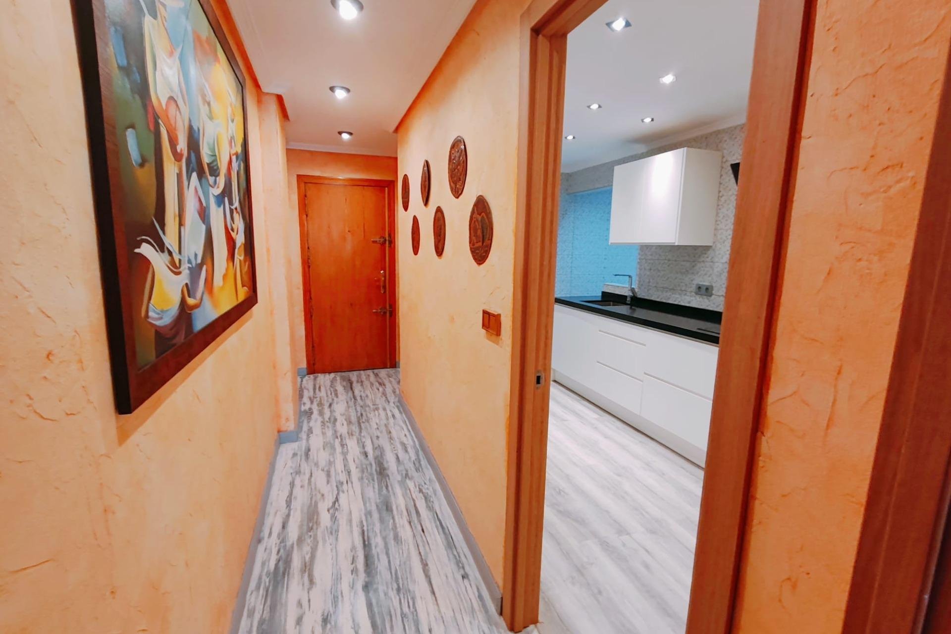 Revente - Apartment -
Torrevieja - Acequion