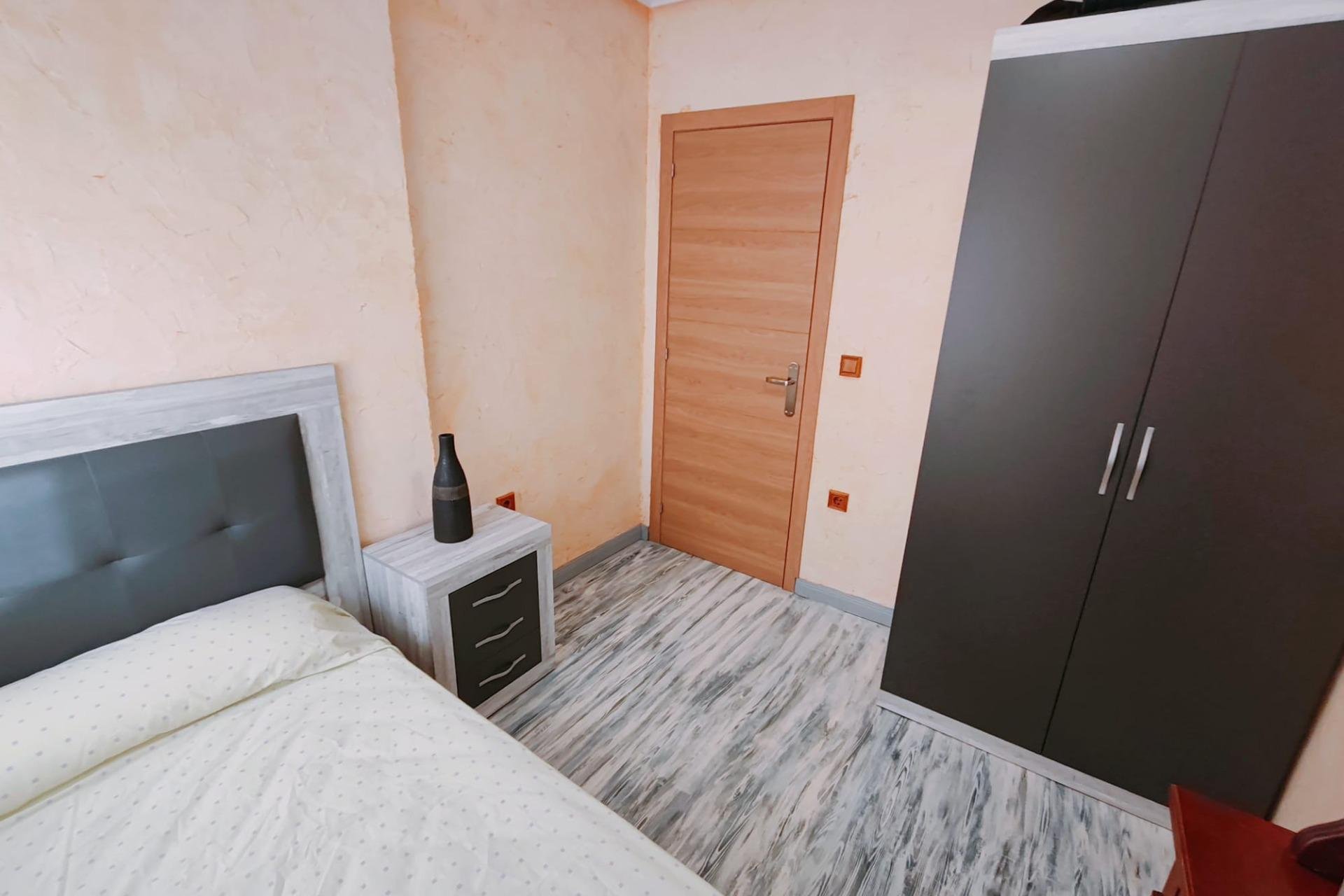 Revente - Apartment -
Torrevieja - Acequion