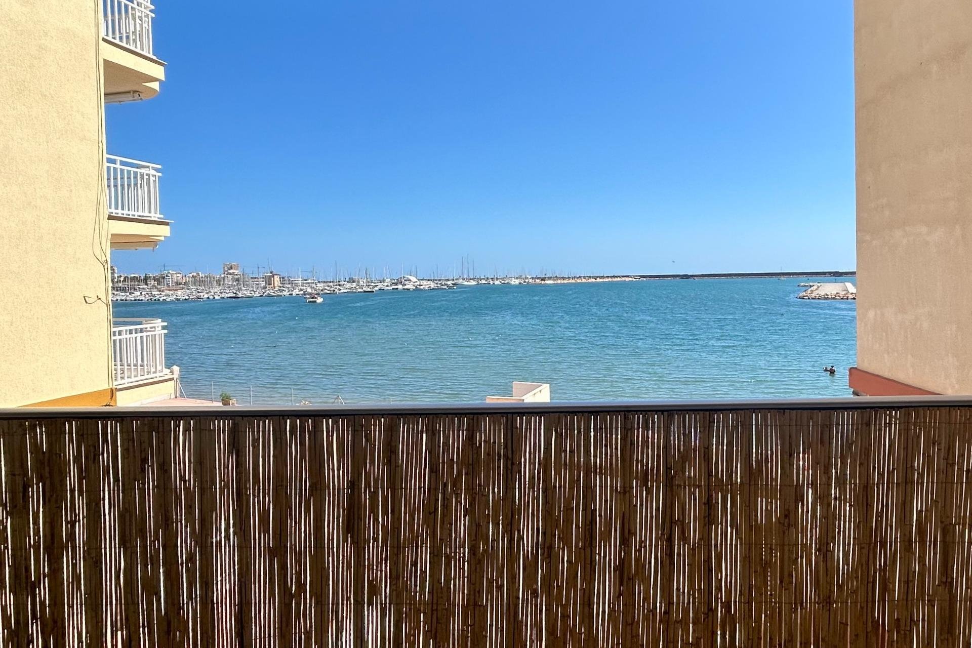 Revente - Apartment -
Torrevieja - Acequion