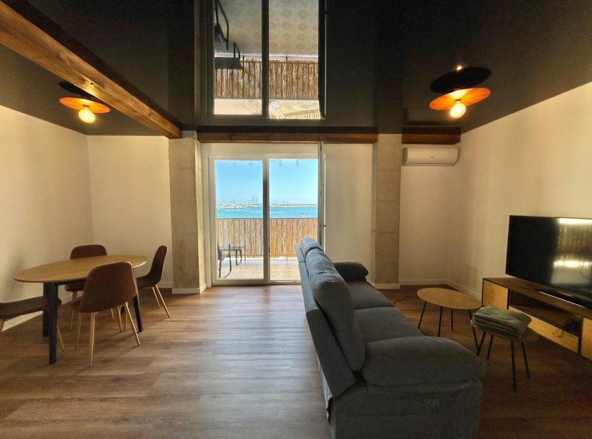 Revente - Apartment -
Torrevieja - Acequion