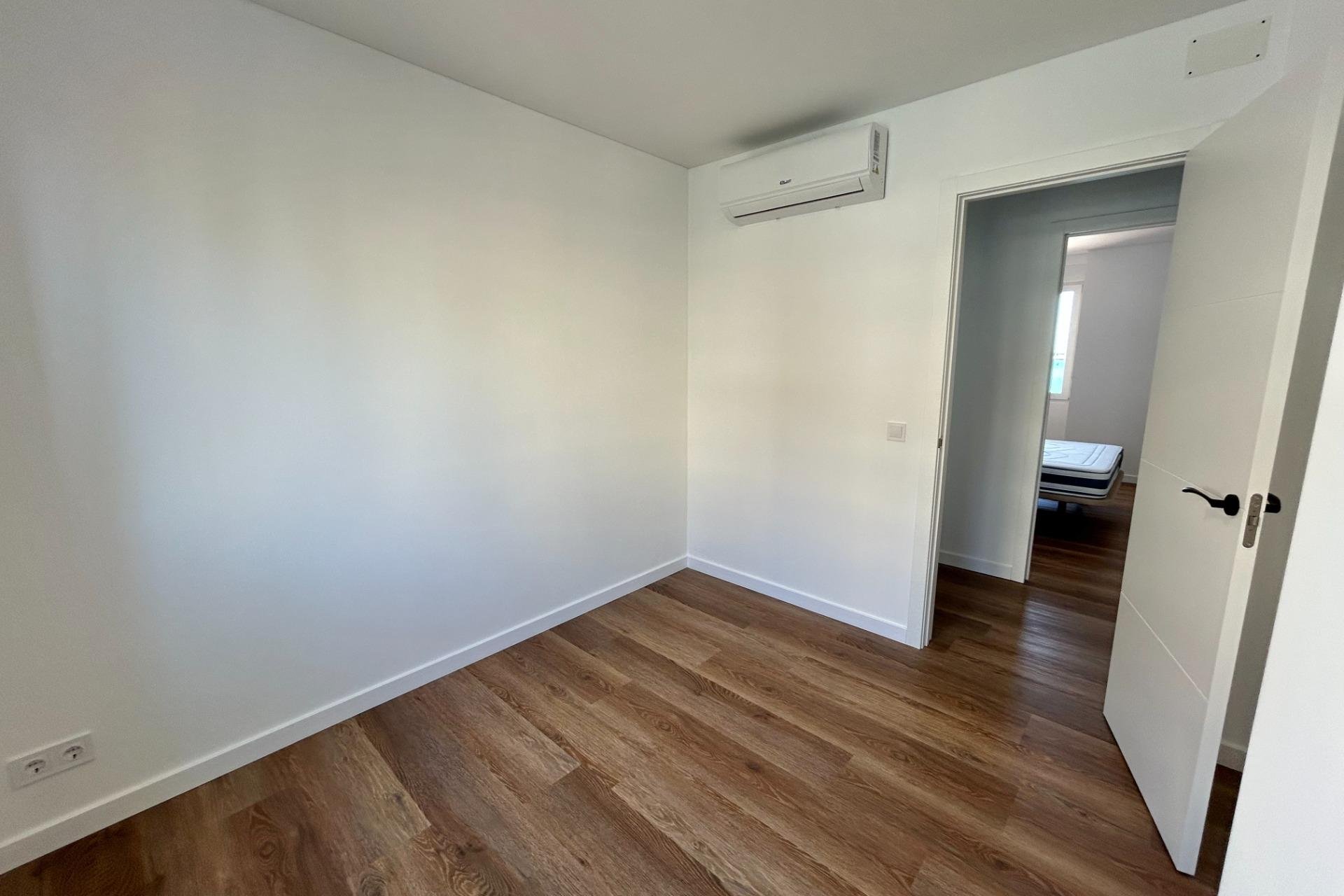 Revente - Apartment -
Torrevieja - Acequion