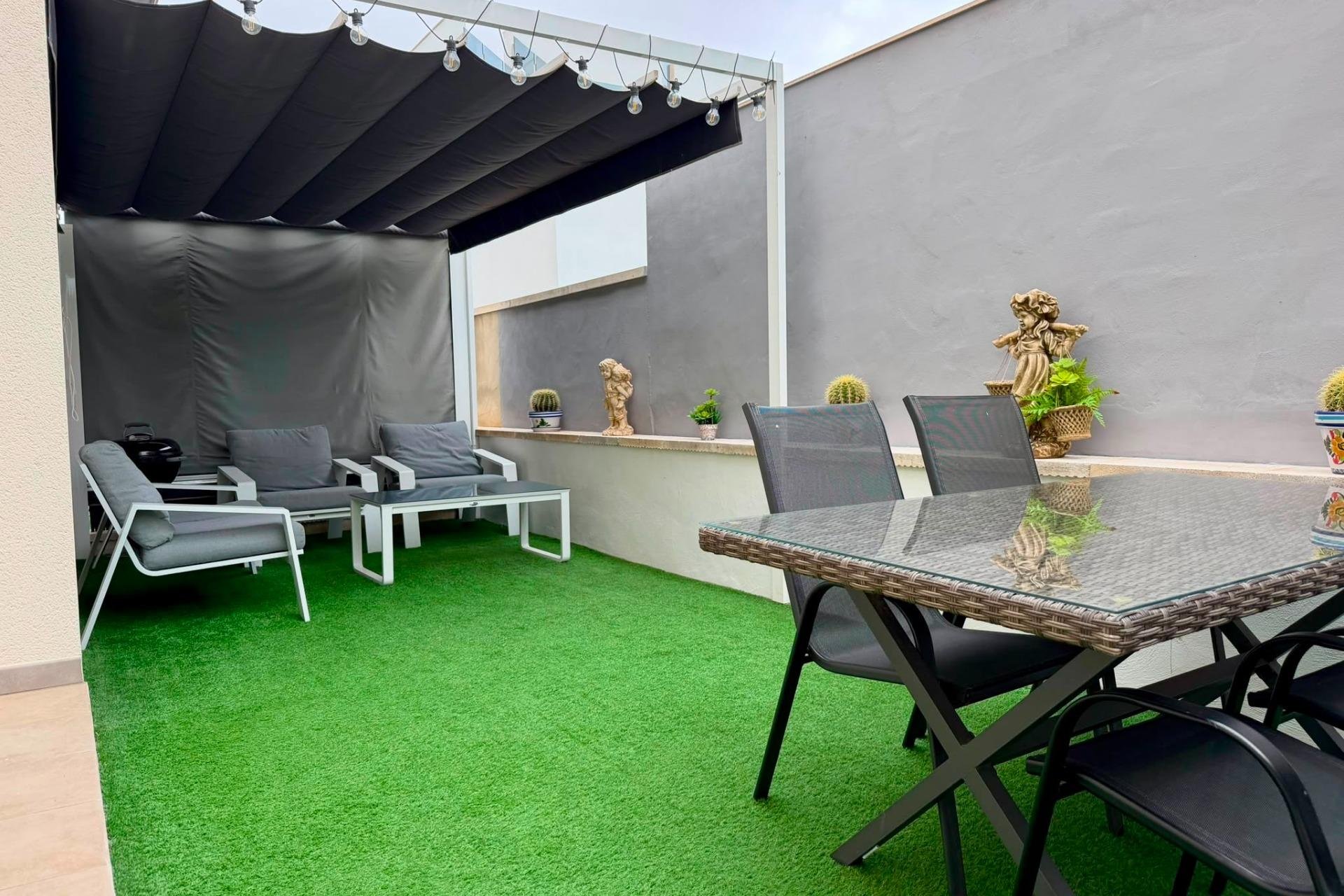 Revente - Apartment -
Torrevieja - Aguas Nuevas