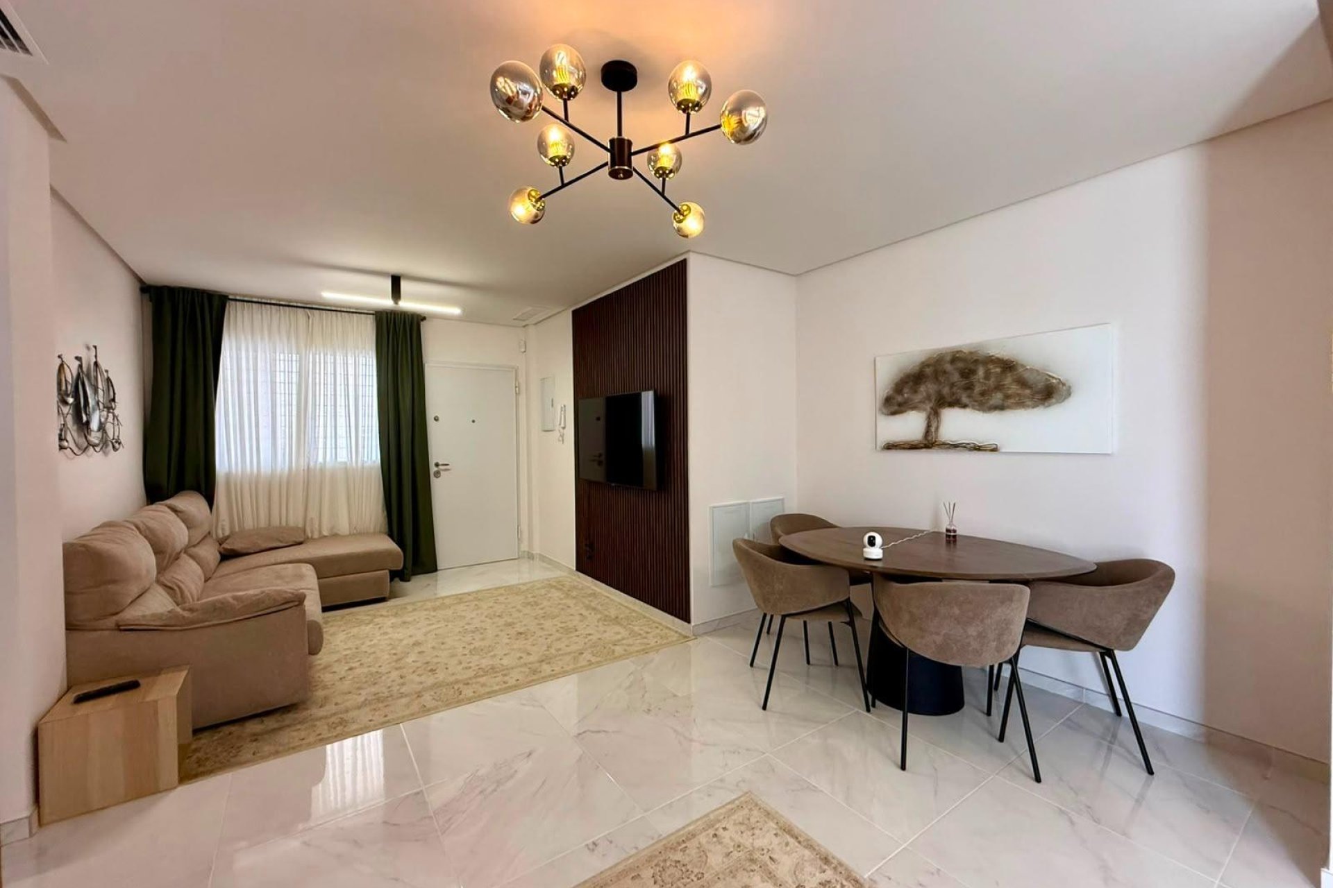 Revente - Apartment -
Torrevieja - Aguas Nuevas