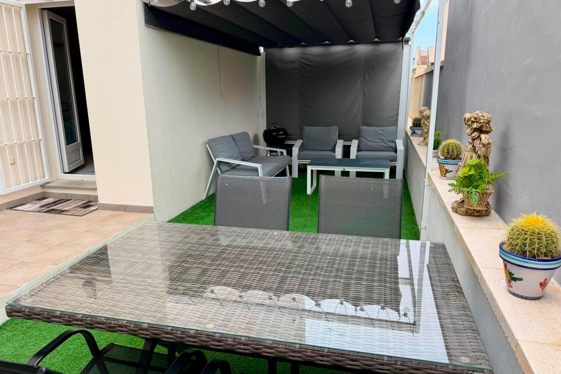Revente - Apartment -
Torrevieja - Aguas Nuevas