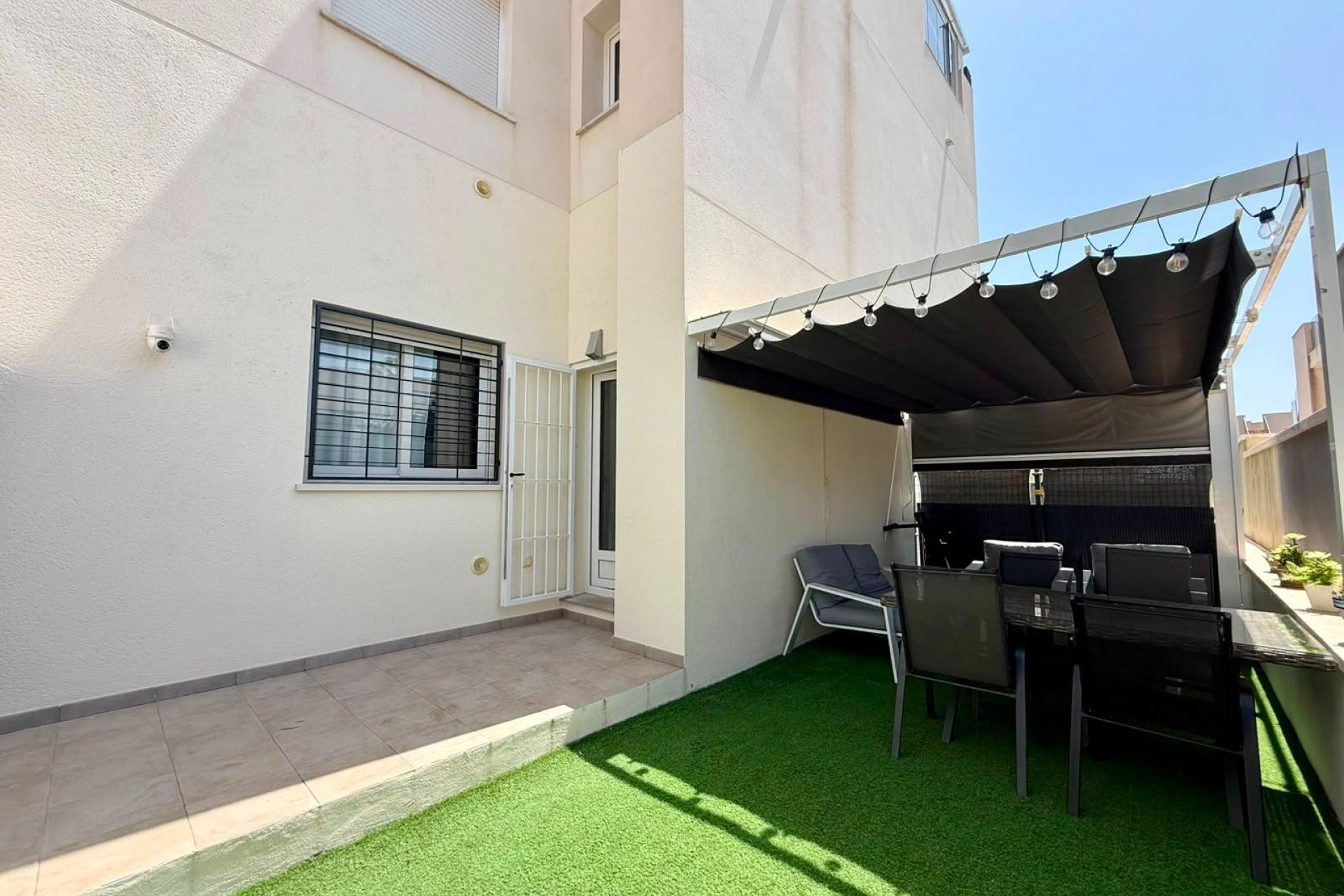 Revente - Apartment -
Torrevieja - Aguas Nuevas