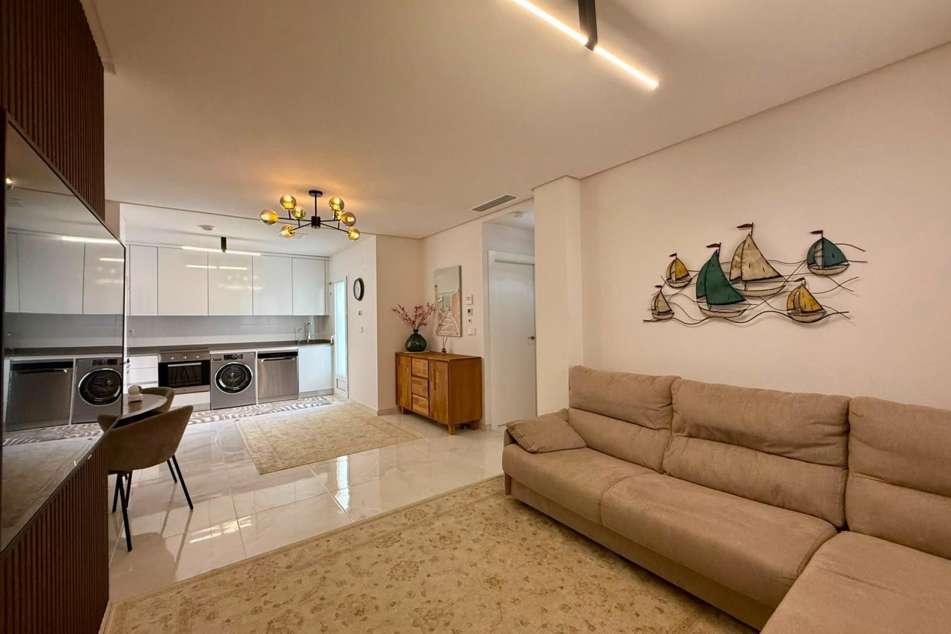 Revente - Apartment -
Torrevieja - Aguas Nuevas