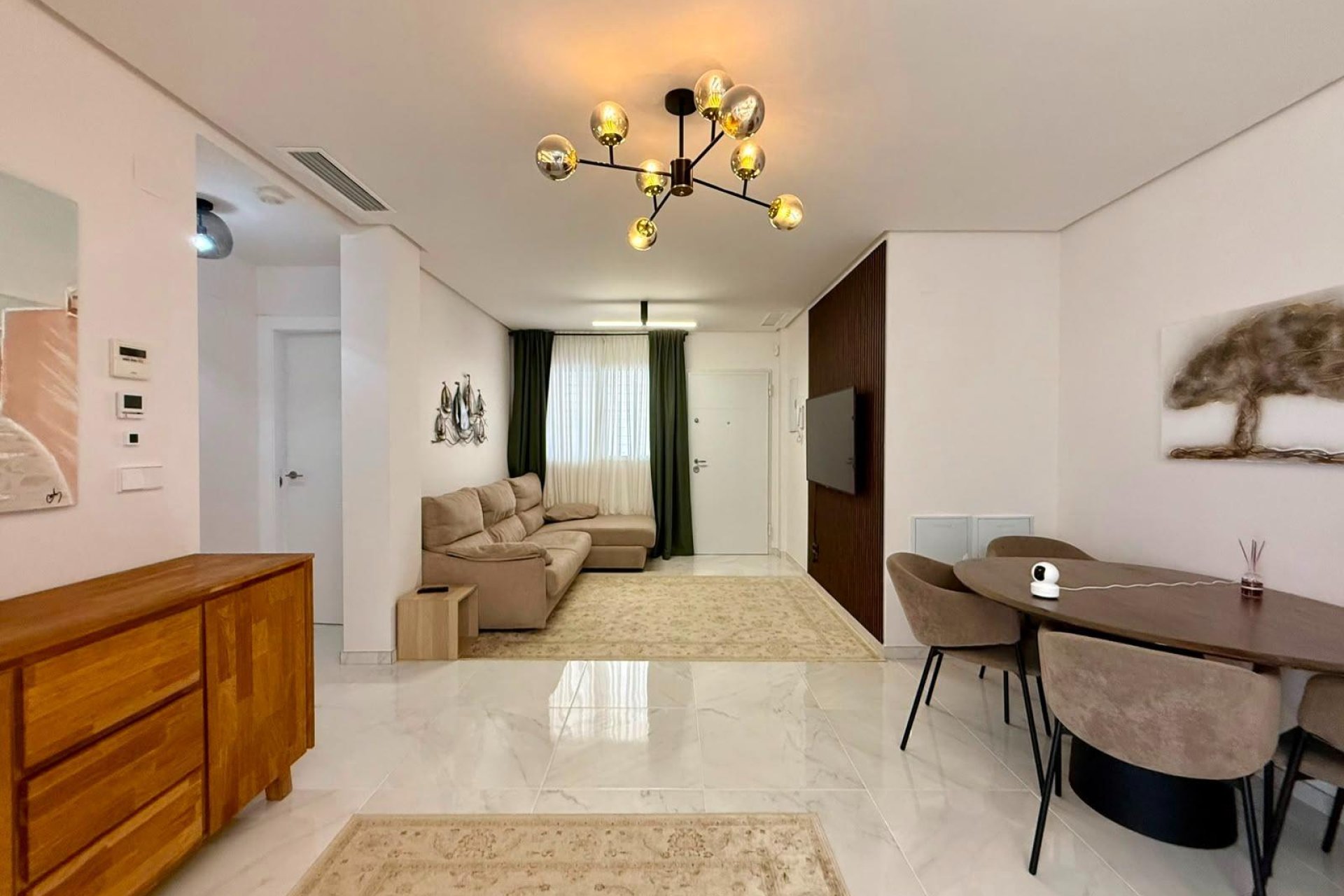 Revente - Apartment -
Torrevieja - Aguas Nuevas