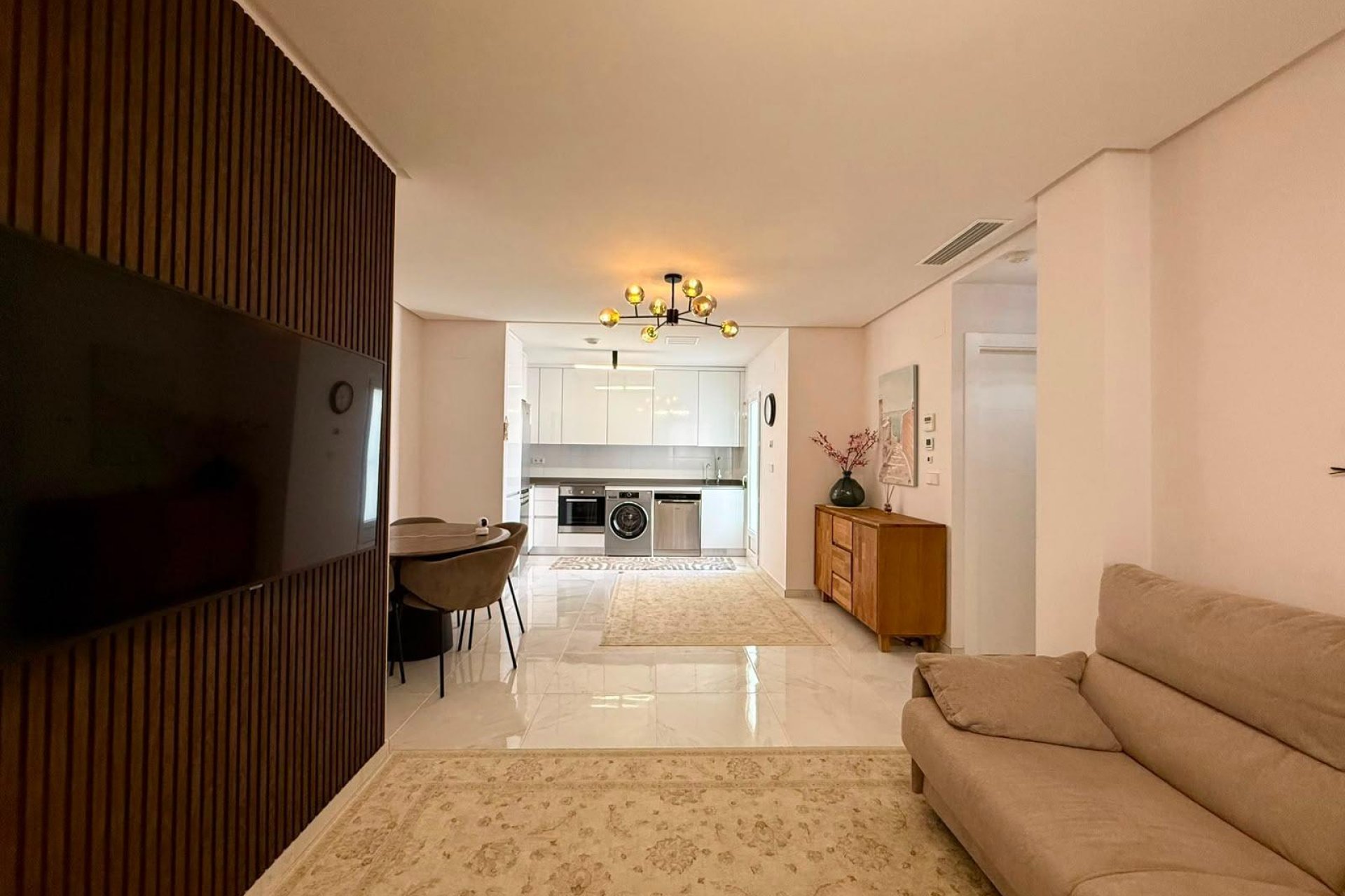 Revente - Apartment -
Torrevieja - Aguas Nuevas