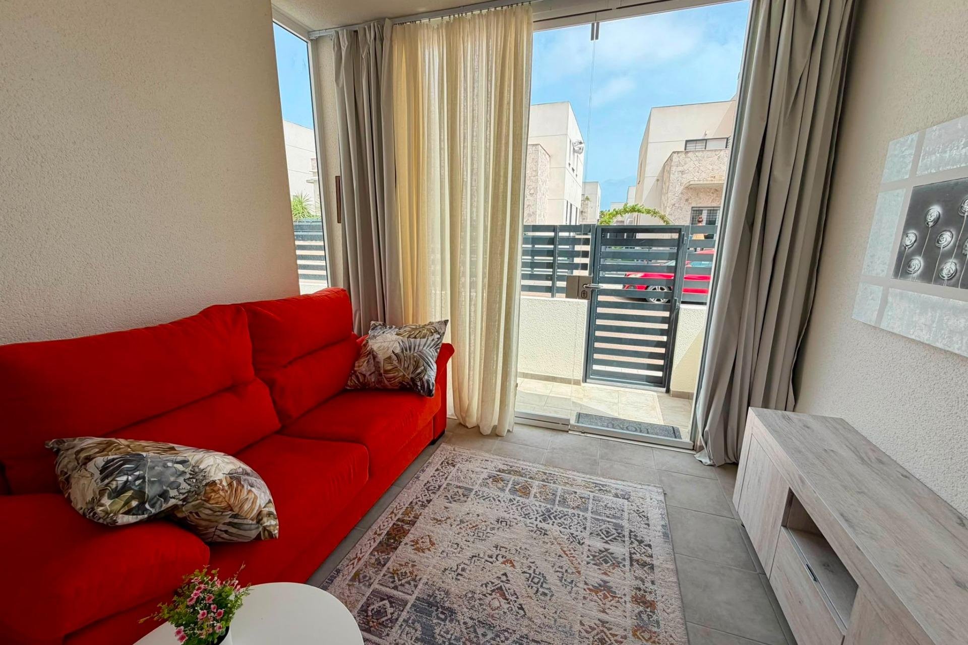 Revente - Apartment -
Torrevieja - Aguas Nuevas