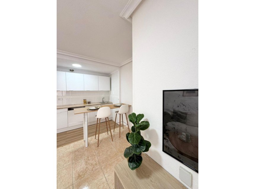 Revente - Apartment -
Torrevieja - Antonio Machado