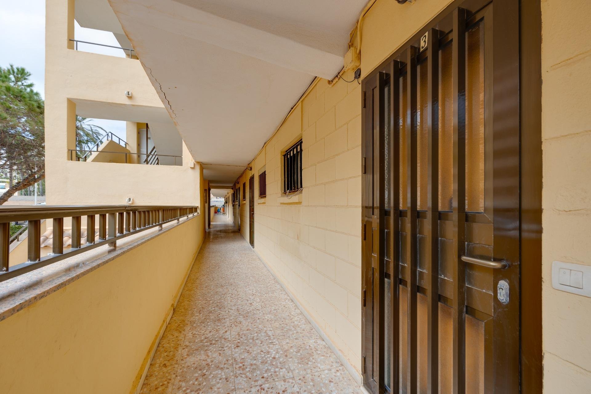 Revente - Apartment -
Torrevieja - Cabo Cervera