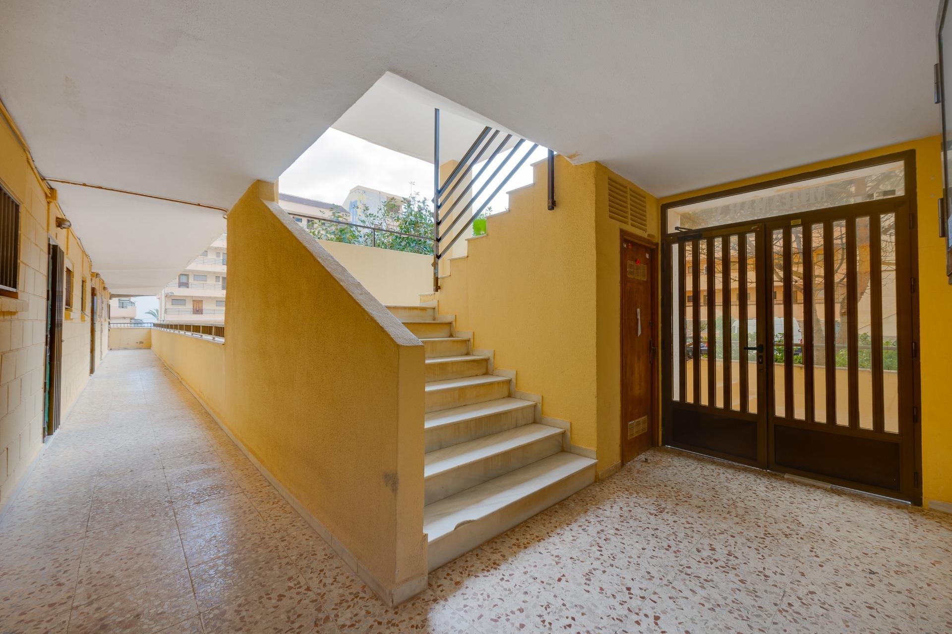 Revente - Apartment -
Torrevieja - Cabo Cervera