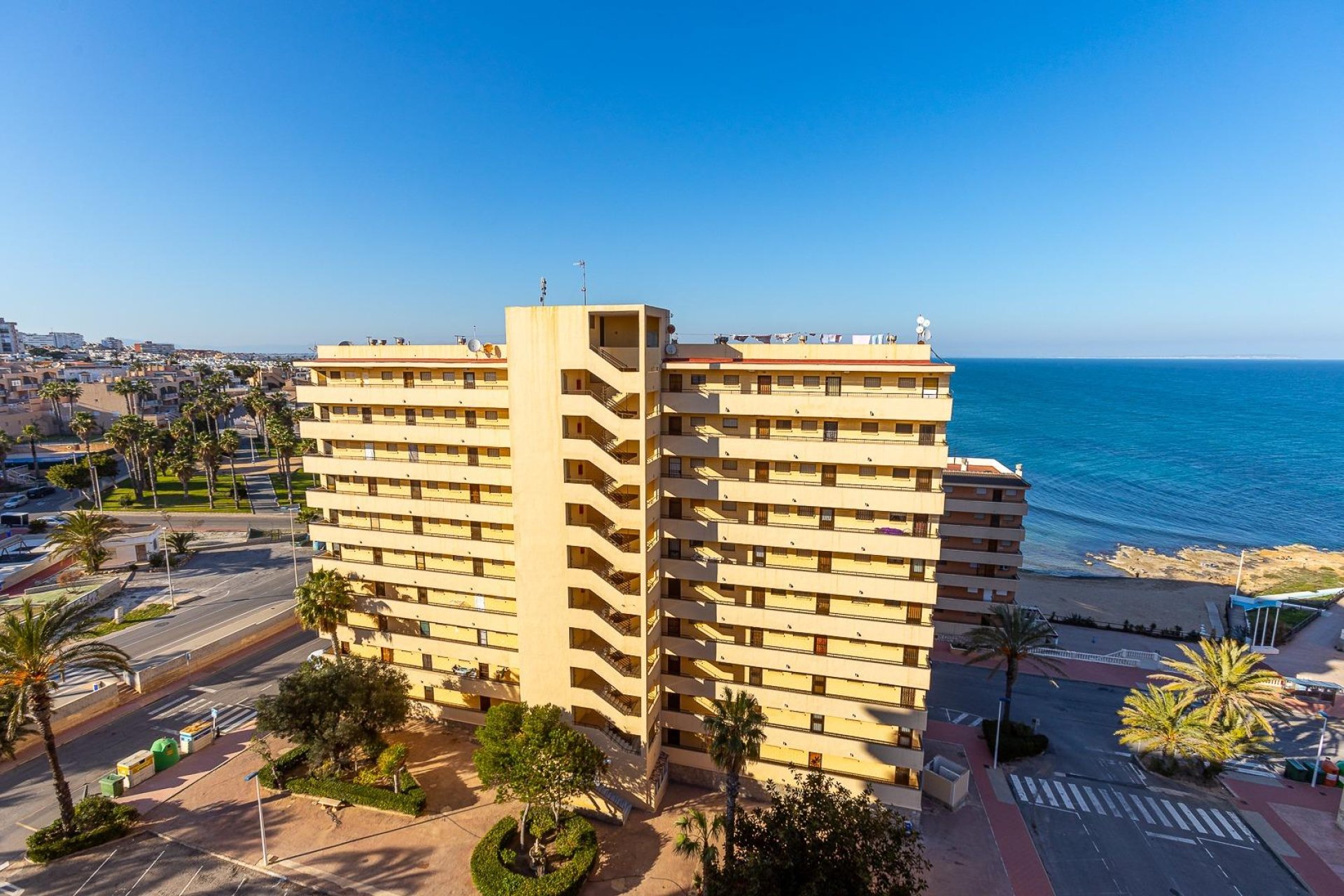 Revente - Apartment -
Torrevieja - Cabo Cervera