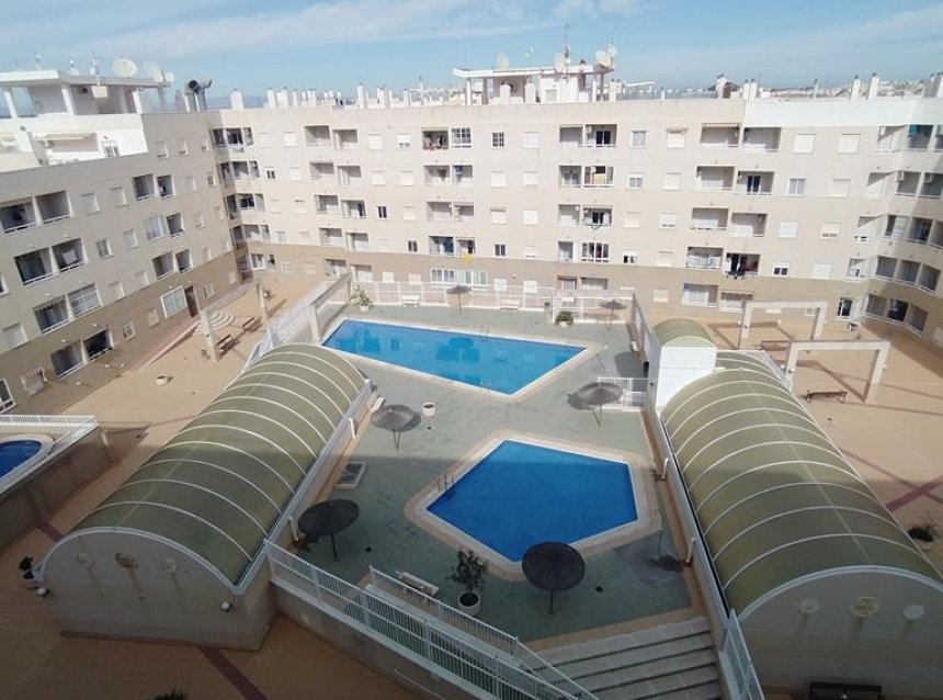 Revente - Apartment -
Torrevieja - CASCO URBANO
