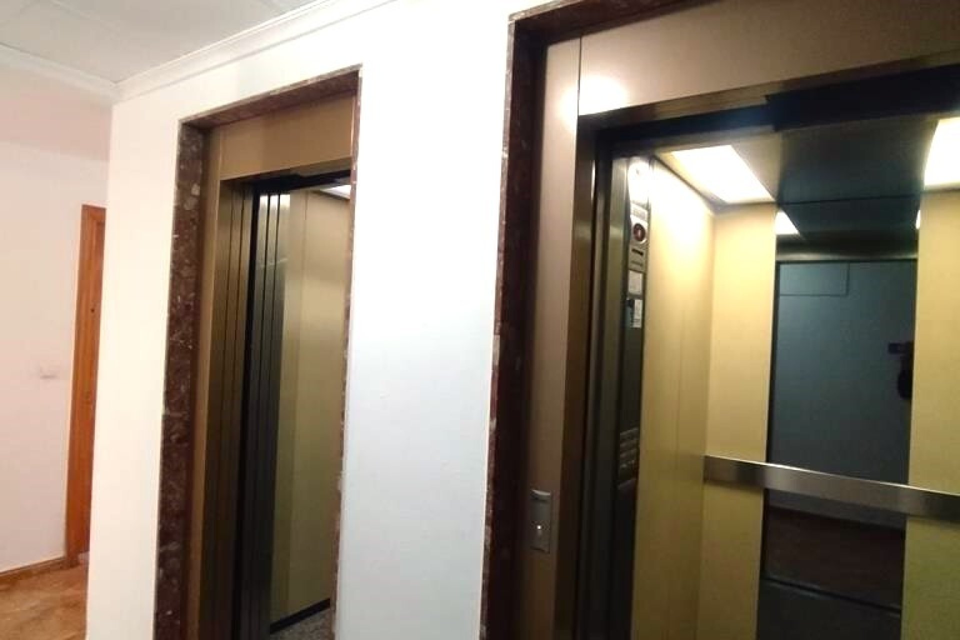 Revente - Apartment -
Torrevieja - CASCO URBANO