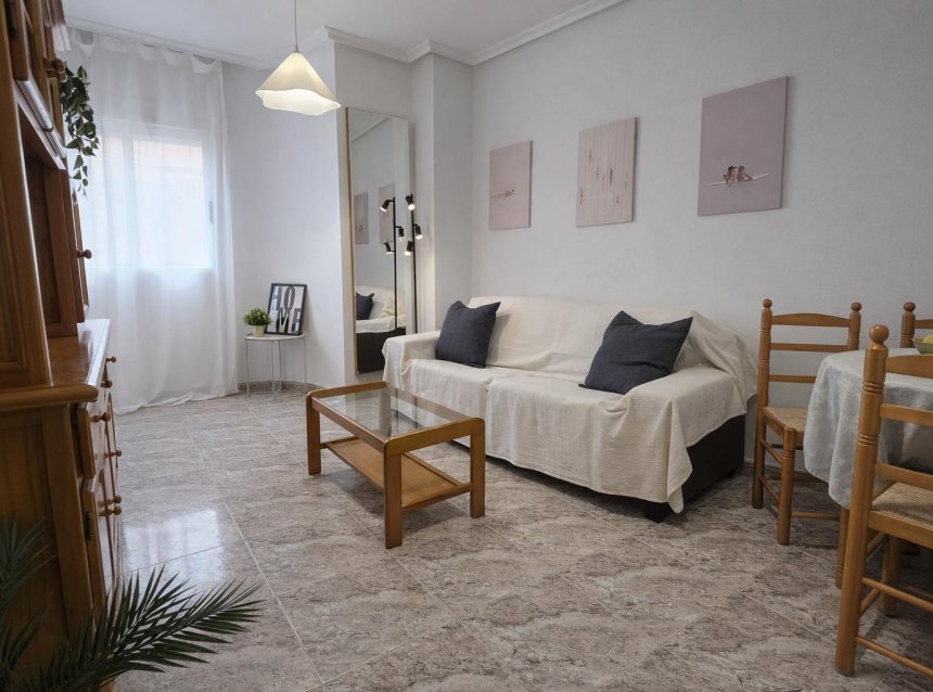 Revente - Apartment -
Torrevieja - Centro - Muelle Pesquero