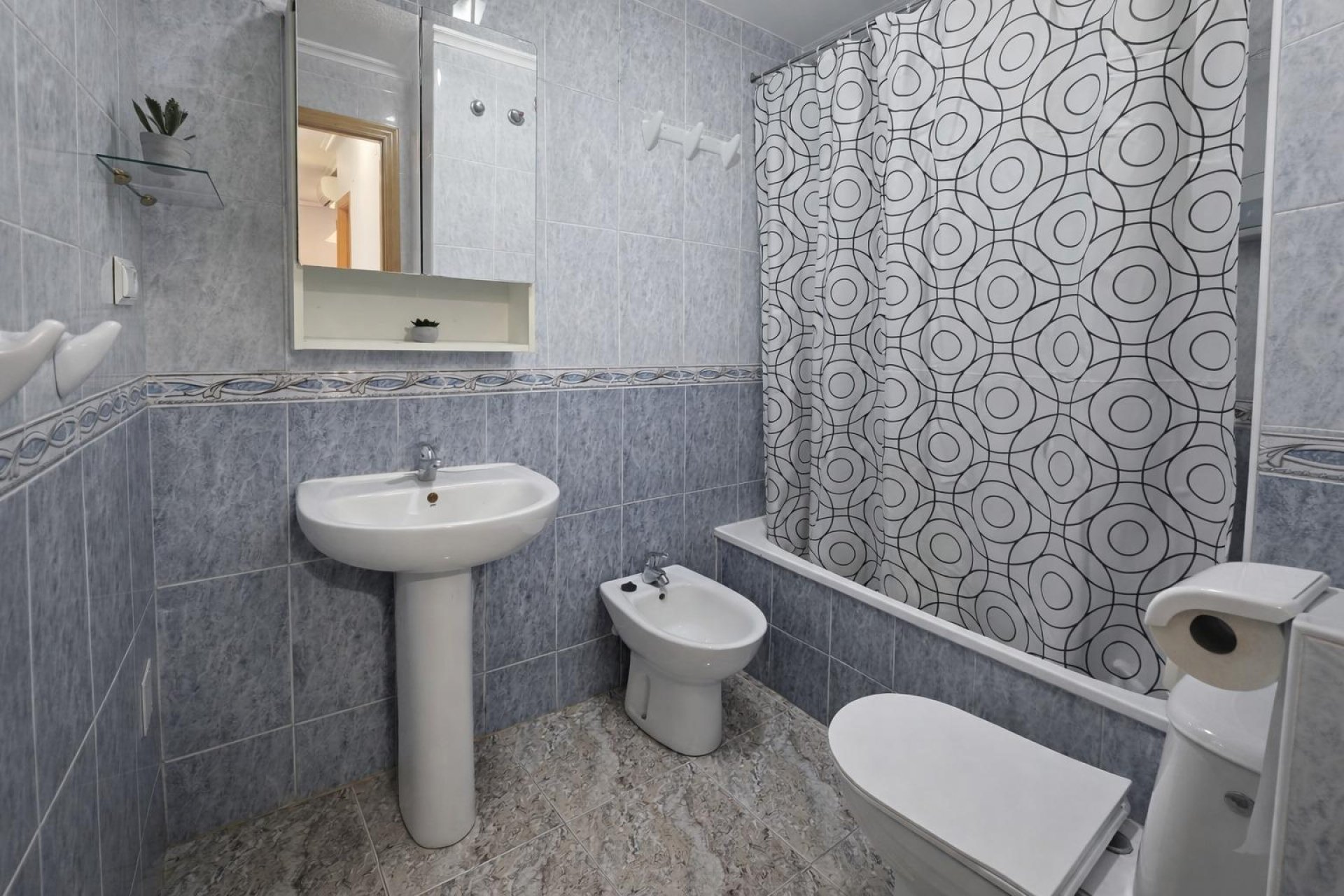 Revente - Apartment -
Torrevieja - Centro - Muelle Pesquero