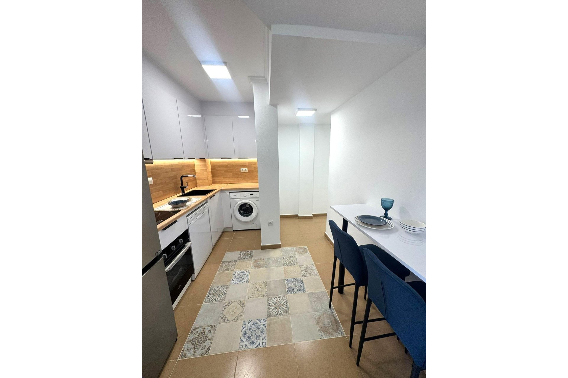 Revente - Apartment -
Torrevieja - Centro - Muelle Pesquero