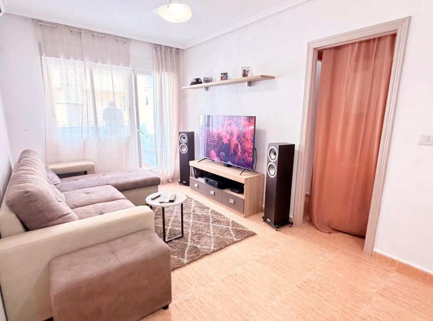 Revente - Apartment -
Torrevieja - Centro - Muelle Pesquero