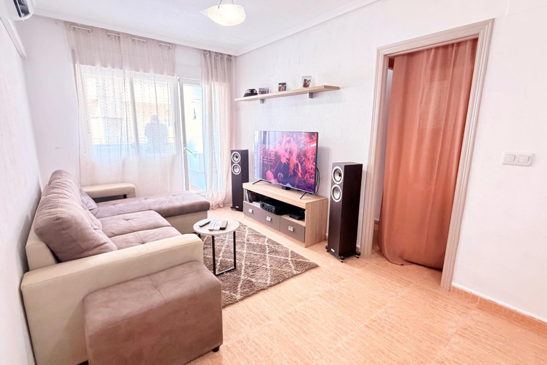 Revente - Apartment -
Torrevieja - Centro - Muelle Pesquero