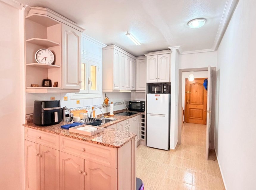 Revente - Apartment -
Torrevieja - Centro - Muelle Pesquero