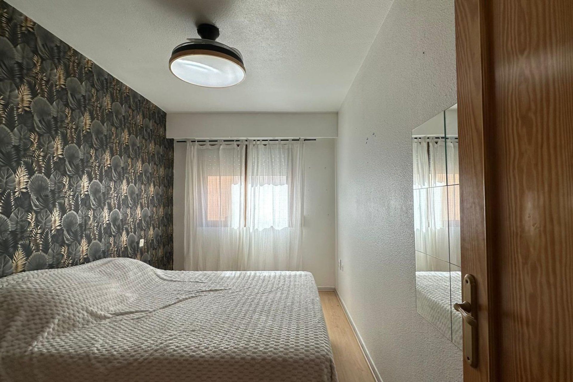 Revente - Apartment -
Torrevieja - Centro