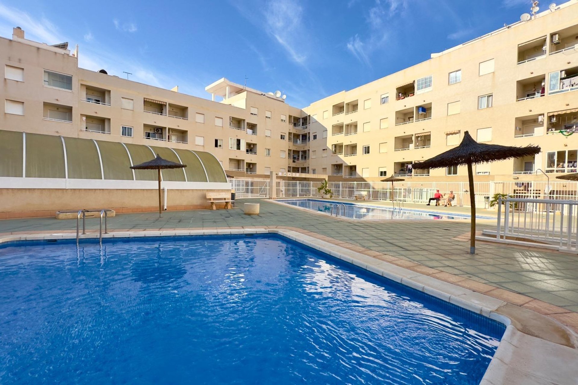 Revente - Apartment -
Torrevieja - Centro