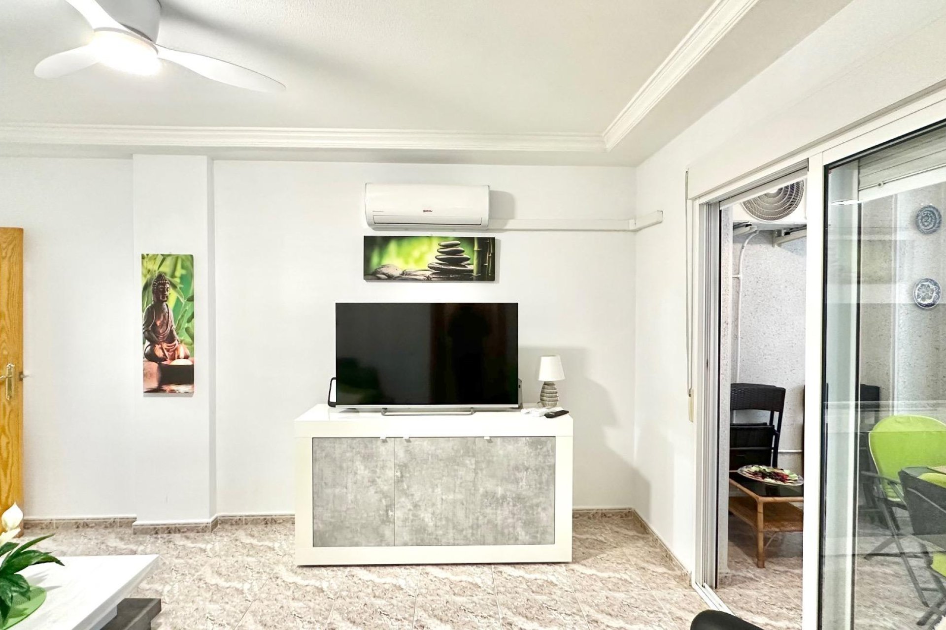 Revente - Apartment -
Torrevieja - Centro