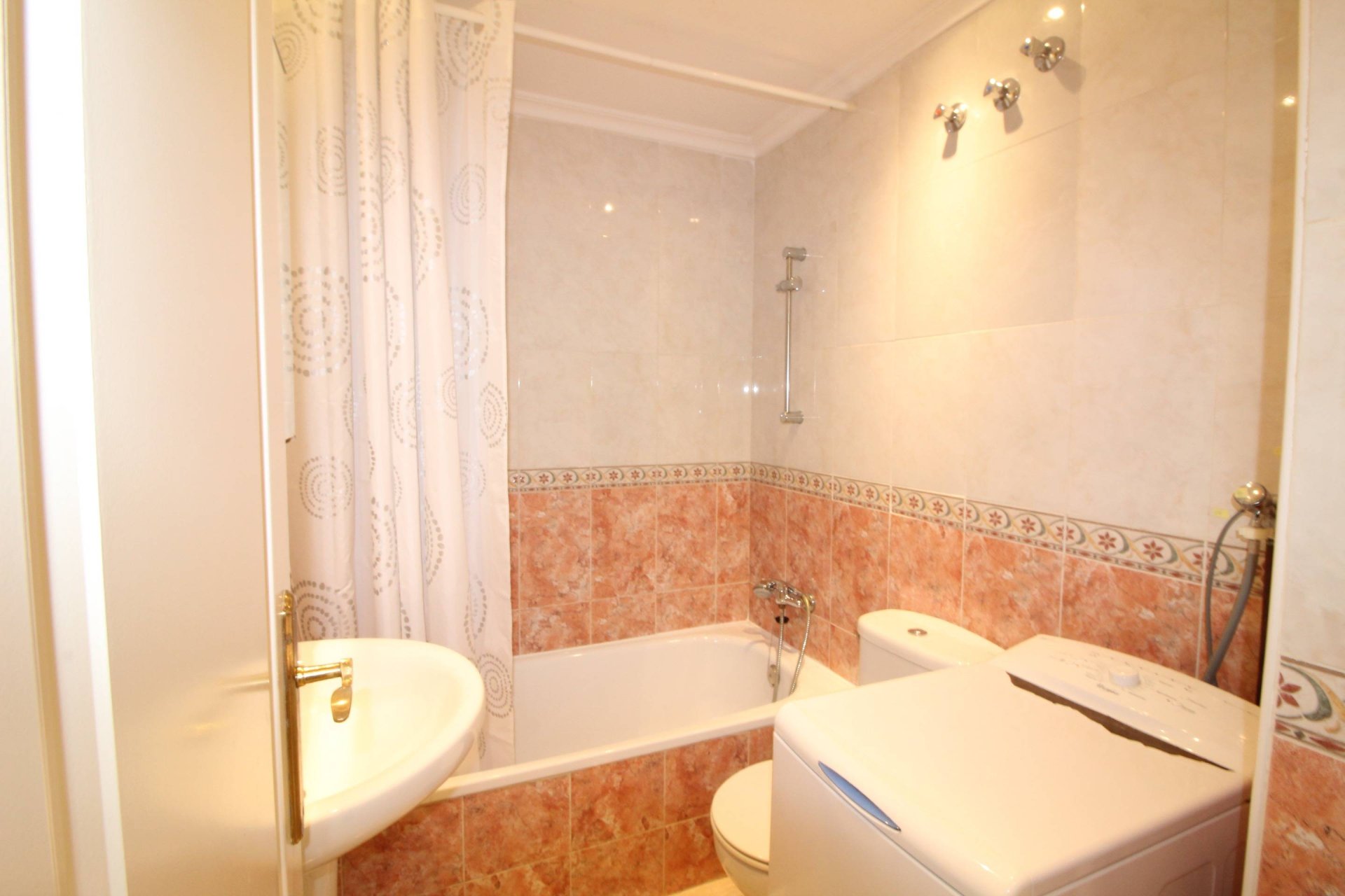 Revente - Apartment -
Torrevieja - Centro
