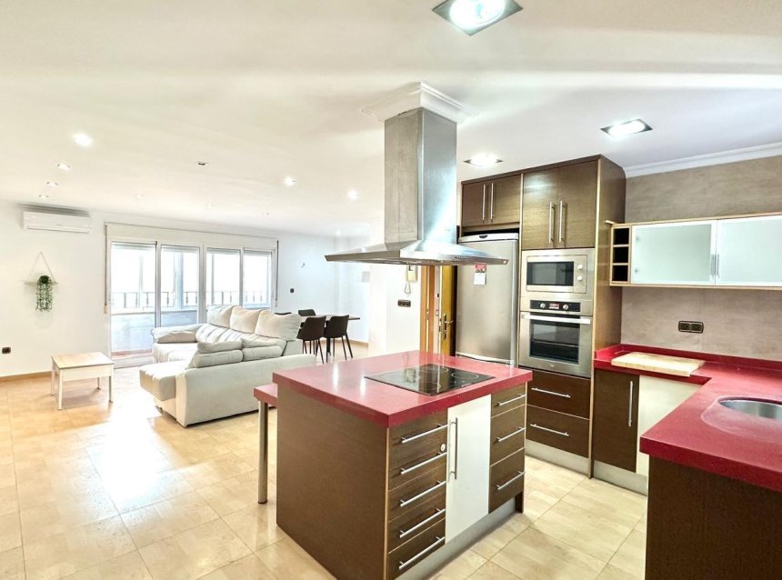 Revente - Apartment -
Torrevieja - Centro