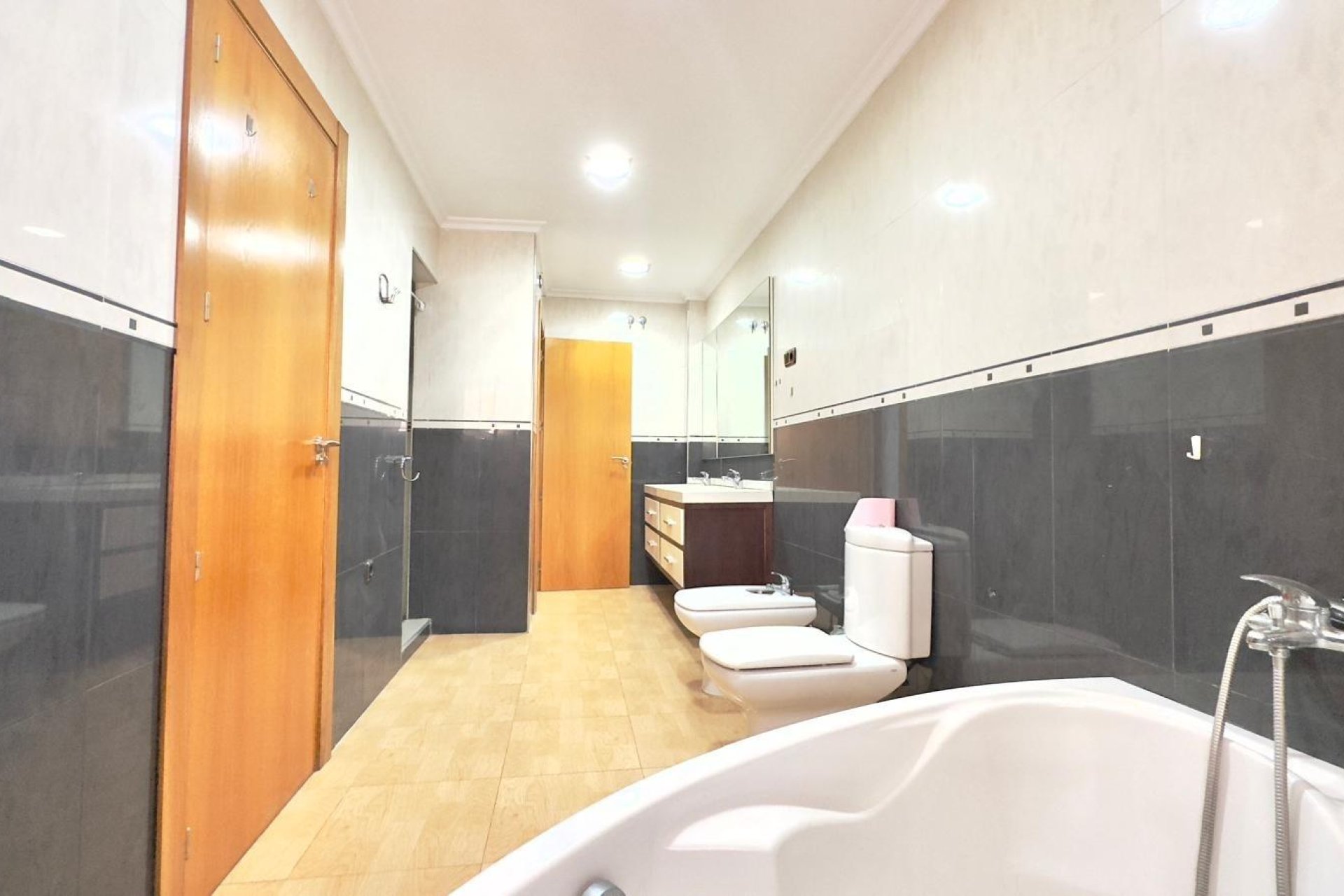 Revente - Apartment -
Torrevieja - Centro