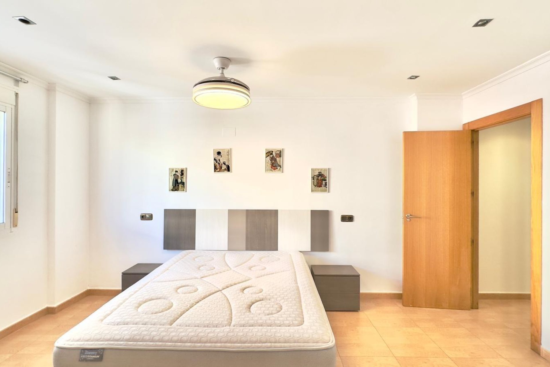 Revente - Apartment -
Torrevieja - Centro