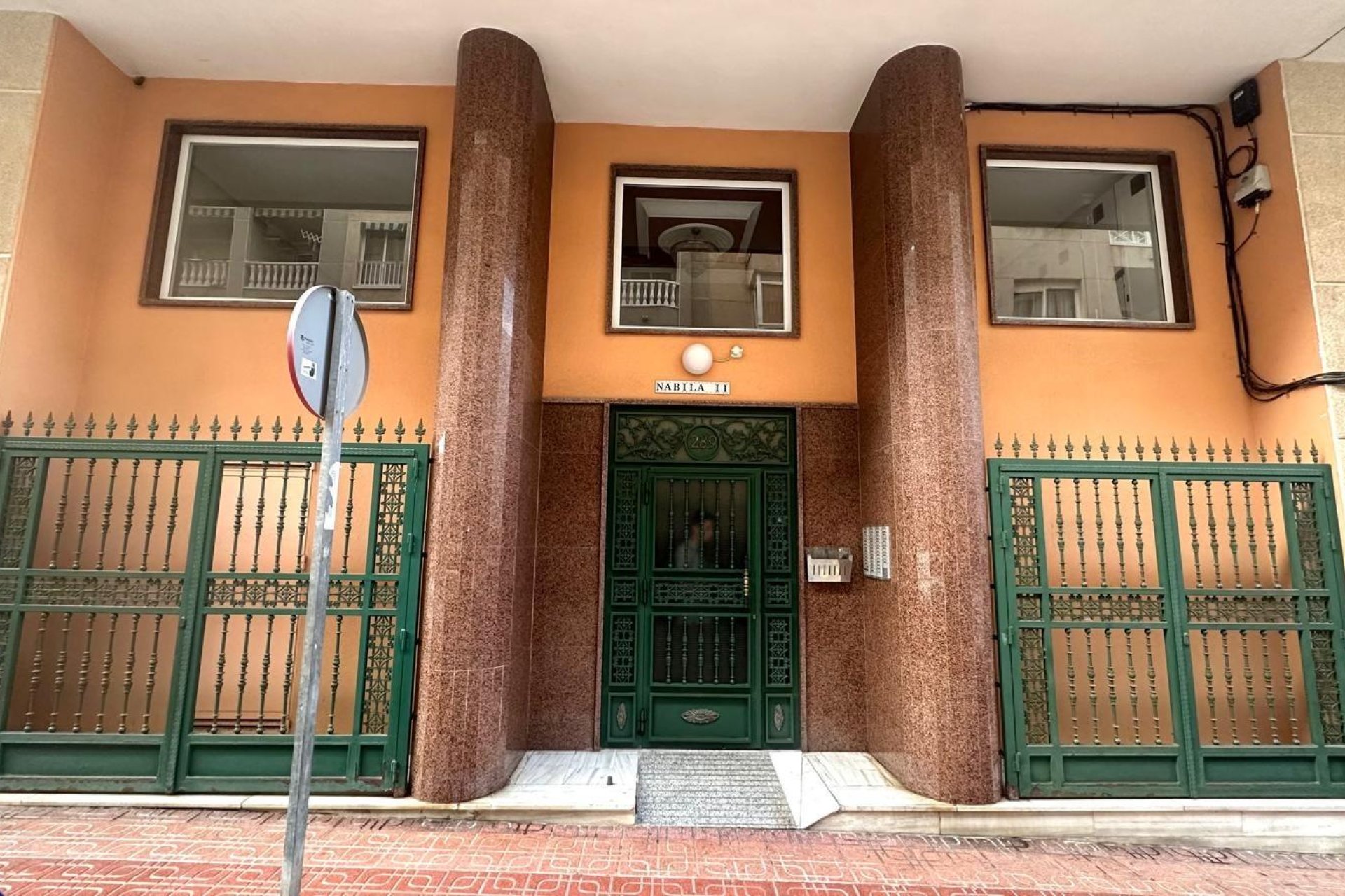 Revente - Apartment -
Torrevieja - Centro