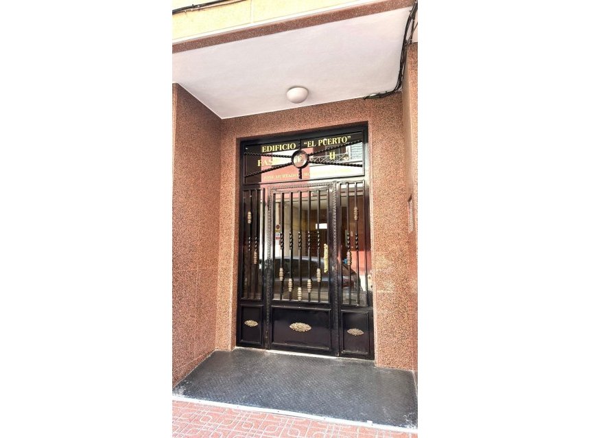 Revente - Apartment -
Torrevieja - Centro