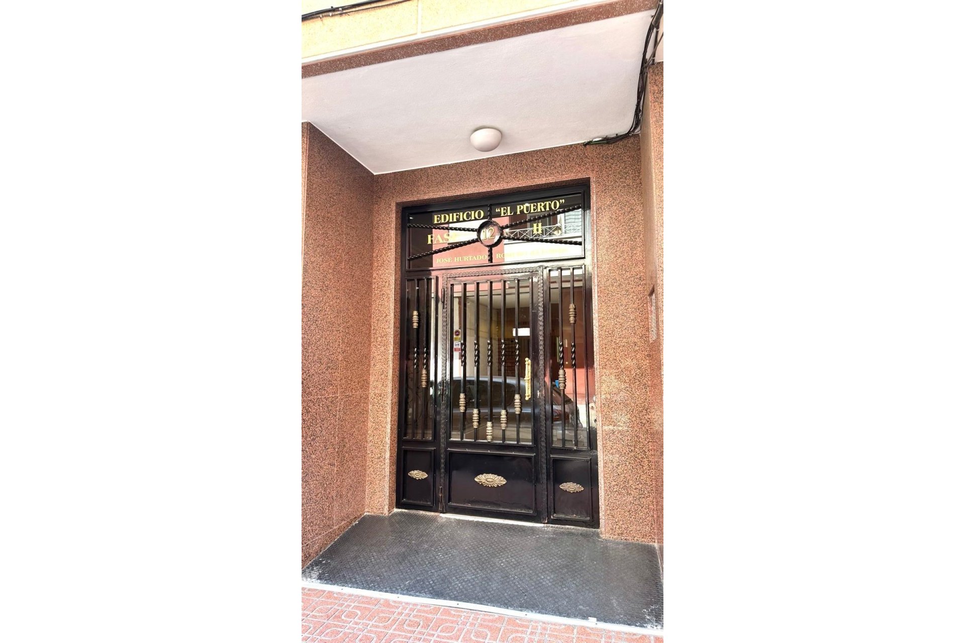 Revente - Apartment -
Torrevieja - Centro