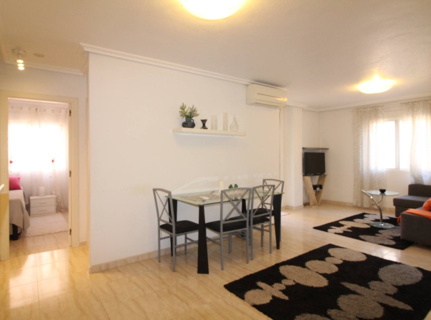 Revente - Apartment -
Torrevieja - Centro