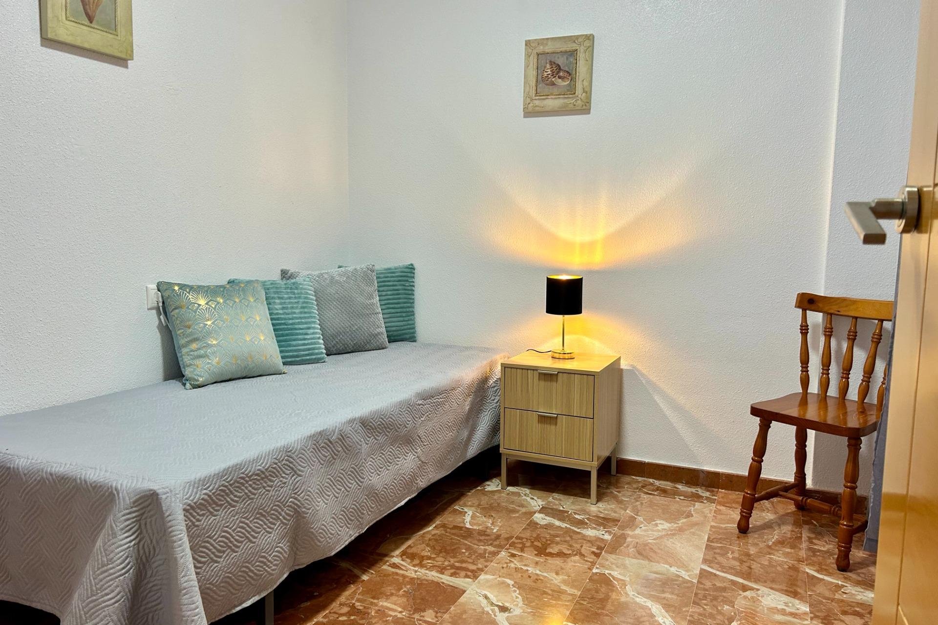 Revente - Apartment -
Torrevieja - Centro