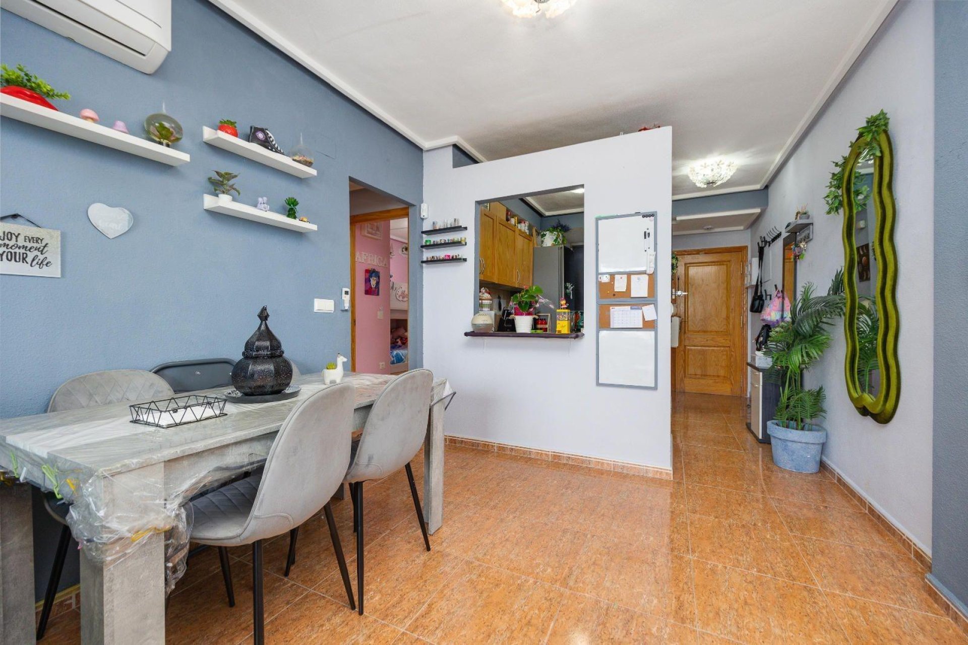 Revente - Apartment -
Torrevieja - Centro