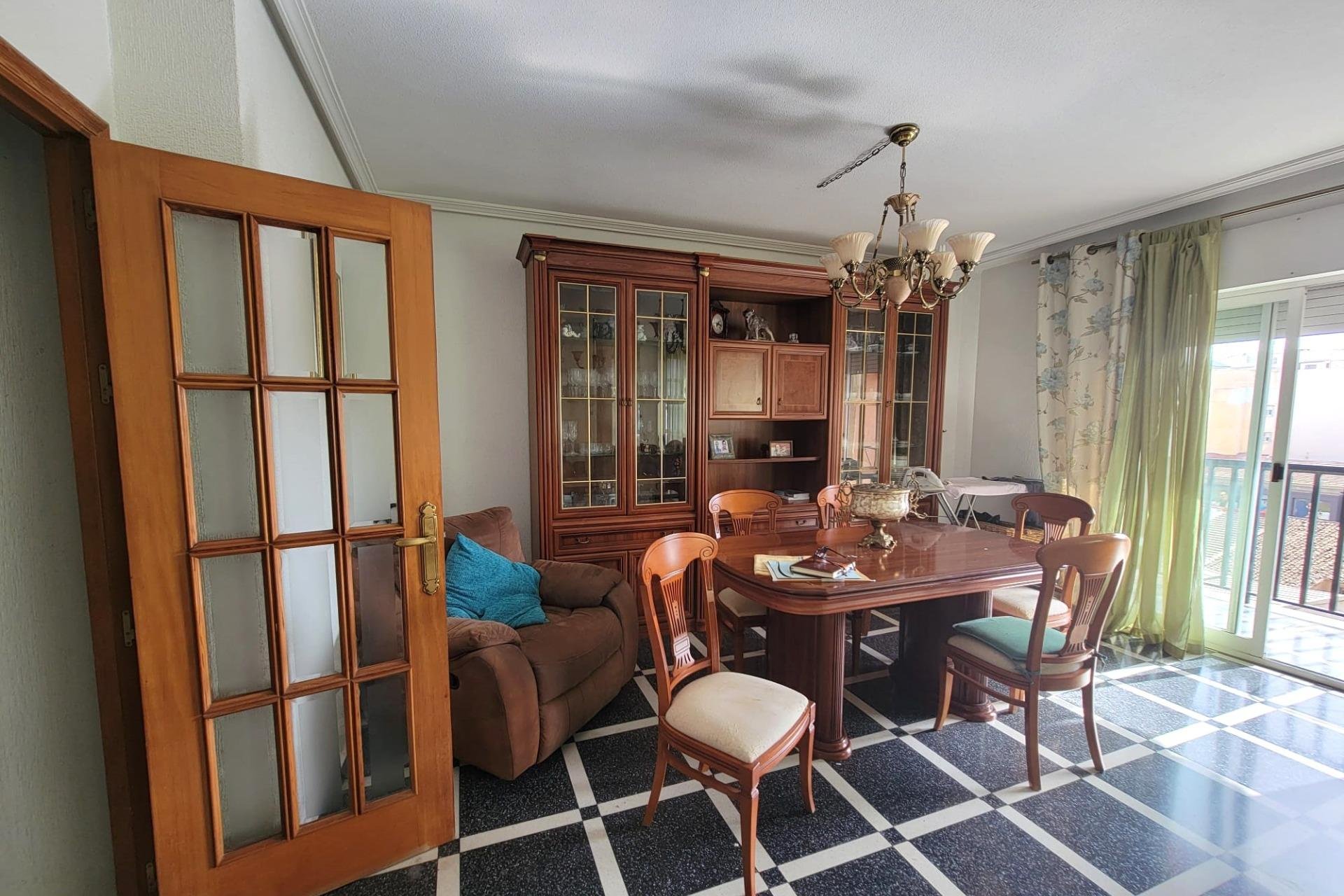 Revente - Apartment -
Torrevieja - Centro