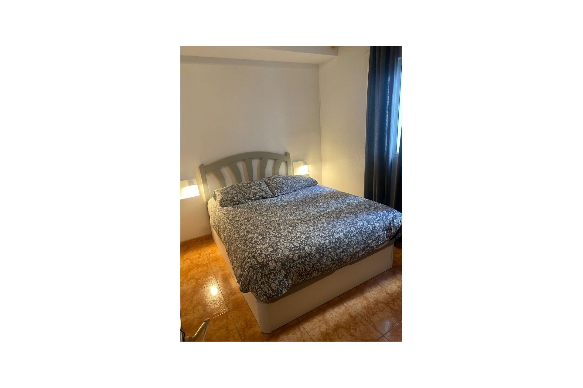 Revente - Apartment -
Torrevieja - Centro