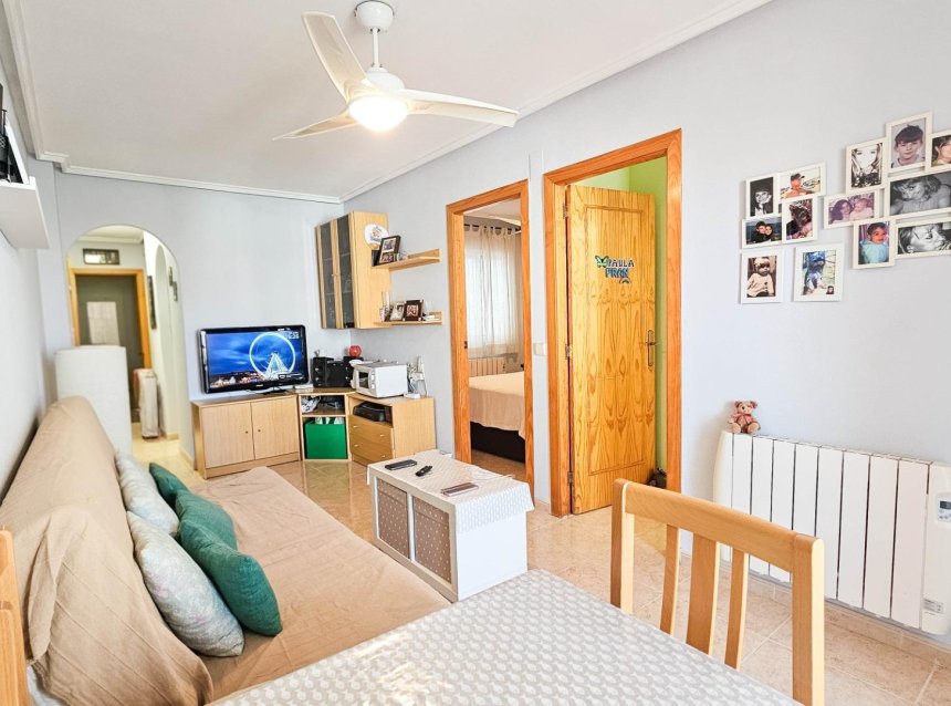 Revente - Apartment -
Torrevieja - Centro