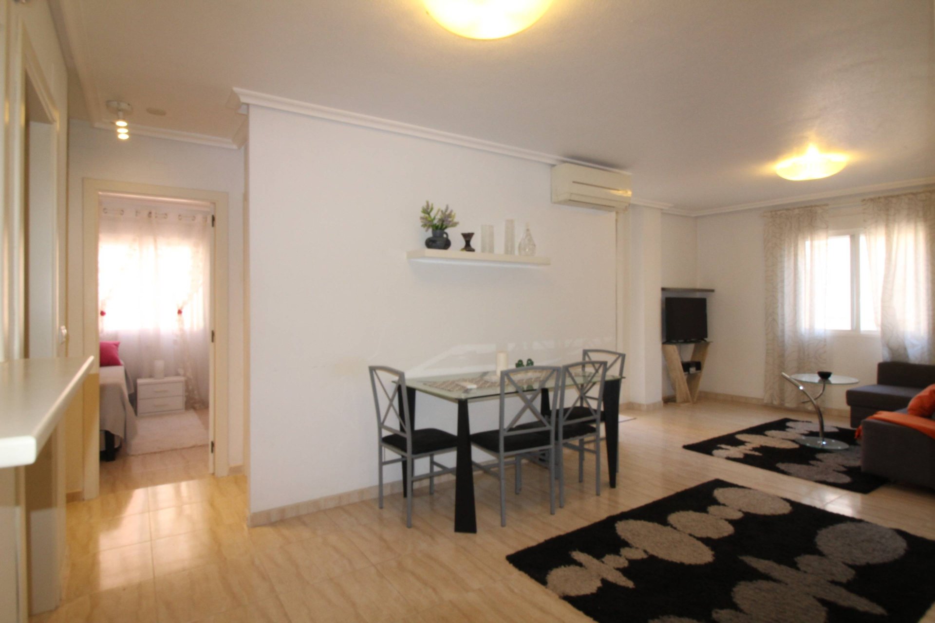 Revente - Apartment -
Torrevieja - Centro