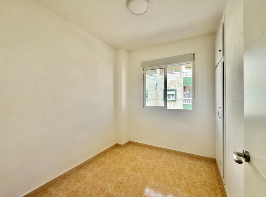 Revente - Apartment -
Torrevieja - Centro