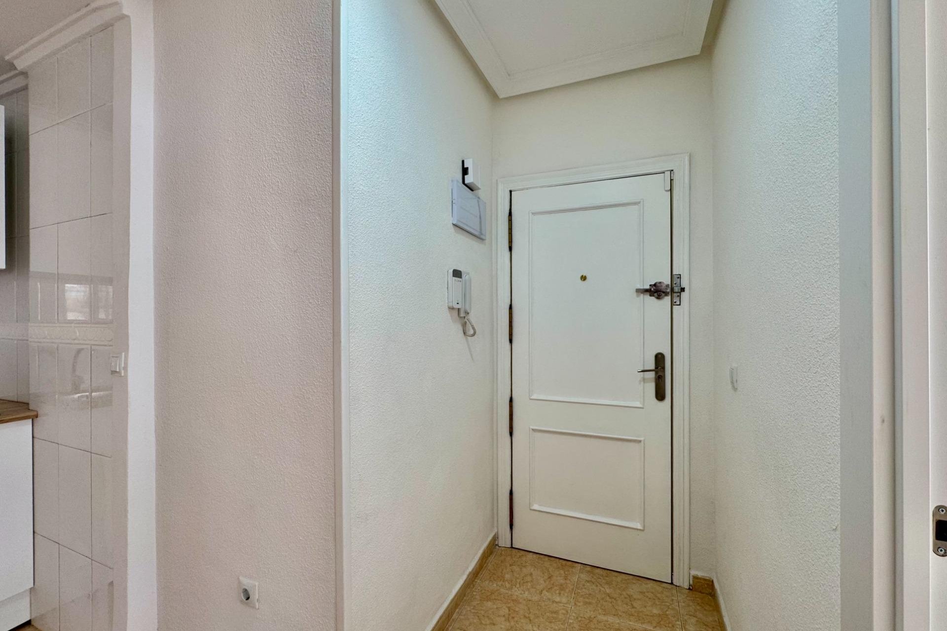 Revente - Apartment -
Torrevieja - Centro