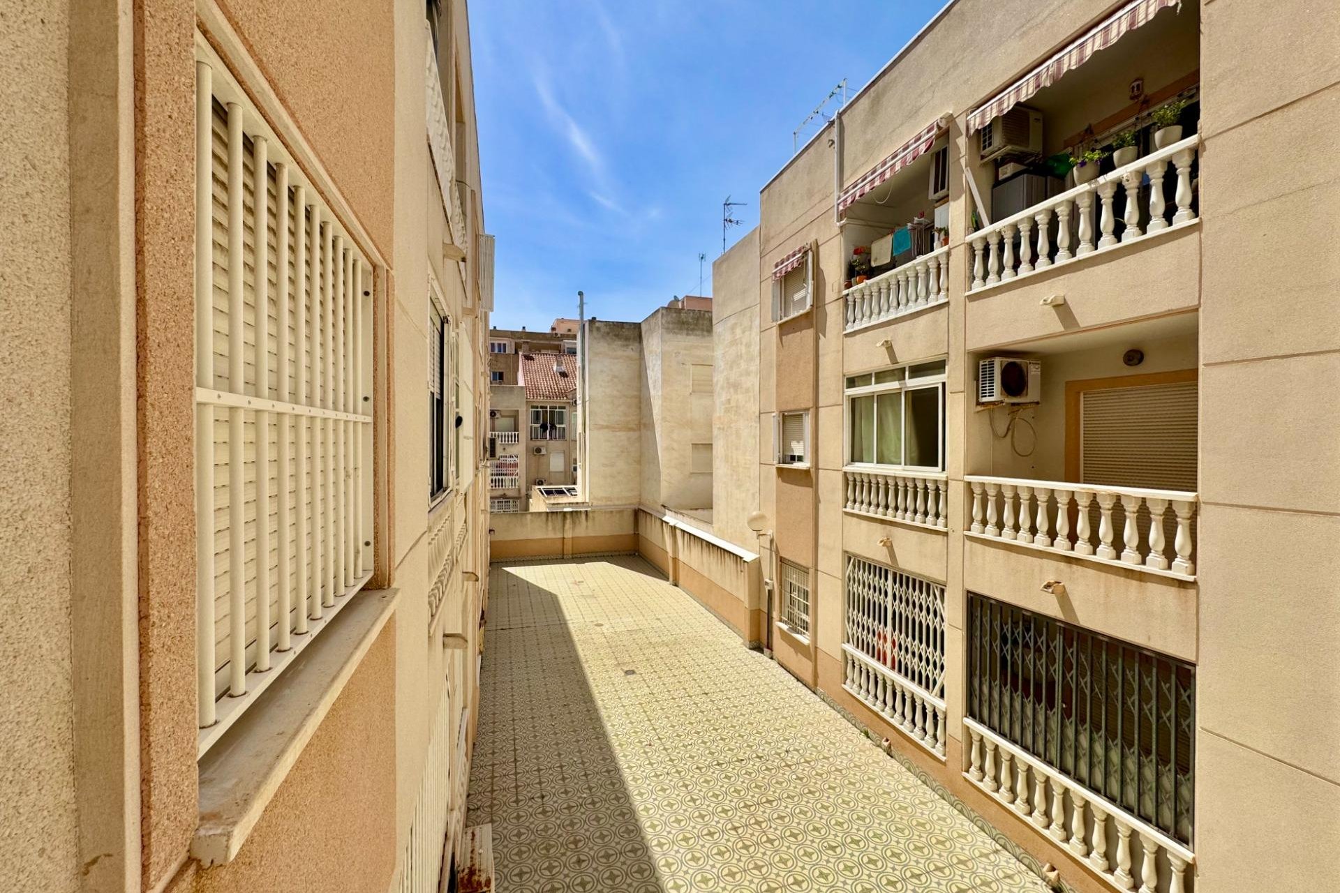 Revente - Apartment -
Torrevieja - Centro