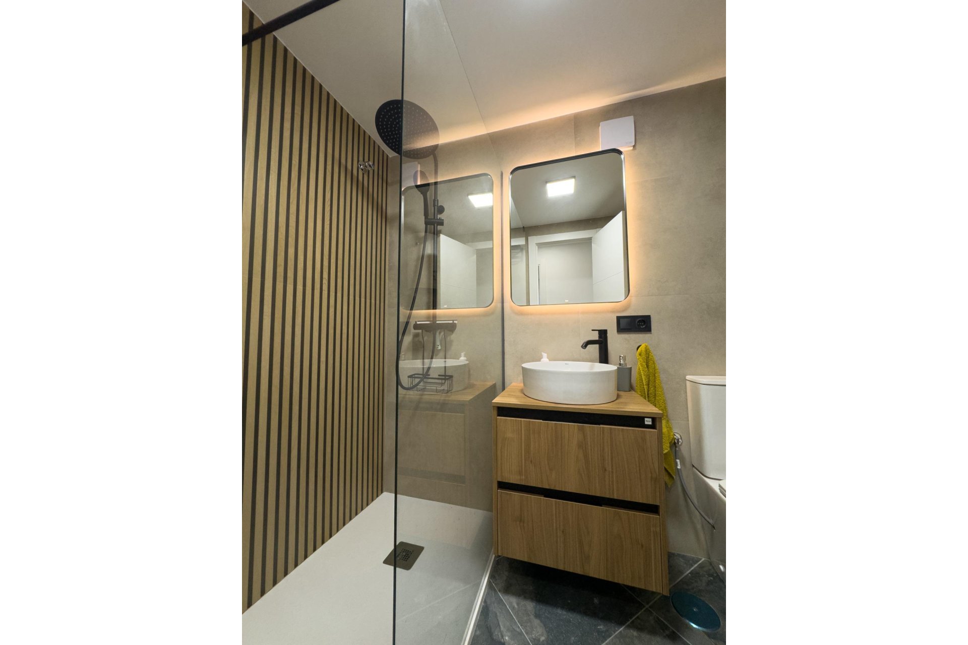 Revente - Apartment -
Torrevieja - Centro